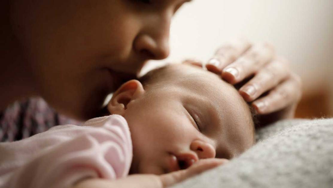 6 astuces à connaître pour que votre bébé s’endorme sereinement et fasse ses nuits